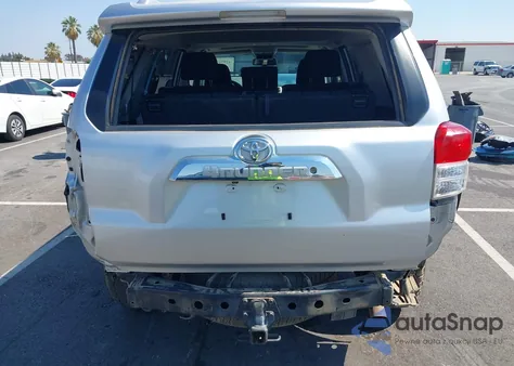 2013 Toyota 4Runner Sr5 z USA, uszkodzony, nr VIN JTEBU5JR4D5111856